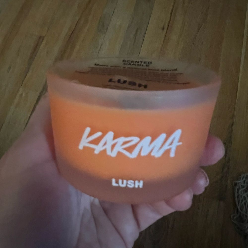 1 LEFT! LUSH Karma Single Wick Candle 2.5 Oz